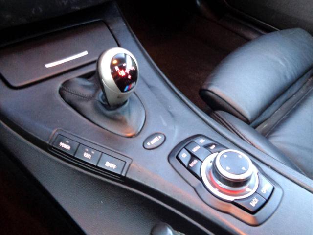2011 BMW M3 Standard