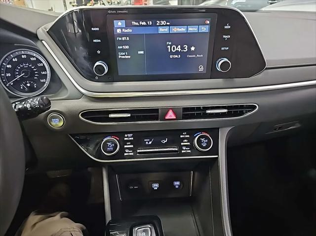 2022 Hyundai Sonata Hybrid Blue