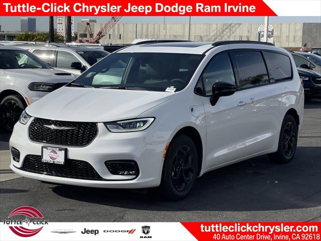 2025 Chrysler Pacifica Hybrid PACIFICA PLUG-IN HYBRID S APPEARANCE