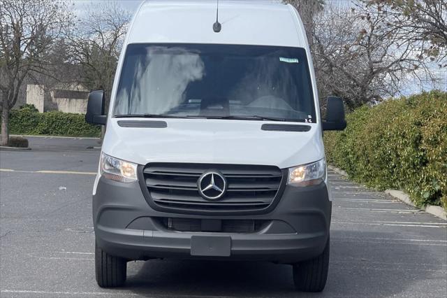 2025 Mercedes-Benz Sprinter 2500 Standard Roof 4-Cyl Diesel
