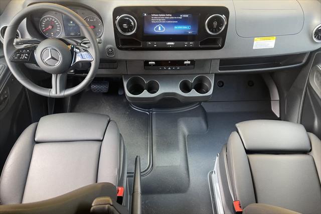 2025 Mercedes-Benz Sprinter 2500 Standard Roof 4-Cyl Diesel