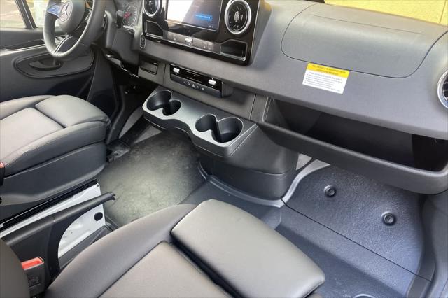 2025 Mercedes-Benz Sprinter 2500 Standard Roof 4-Cyl Diesel