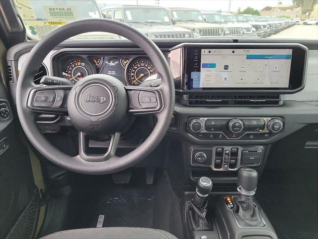 2025 Jeep Gladiator GLADIATOR NIGHTHAWK 4X4