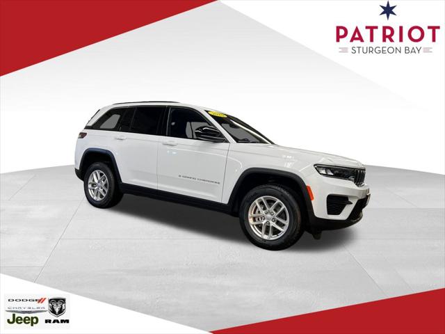 2025 Jeep Grand Cherokee GRAND CHEROKEE LAREDO X 4X4
