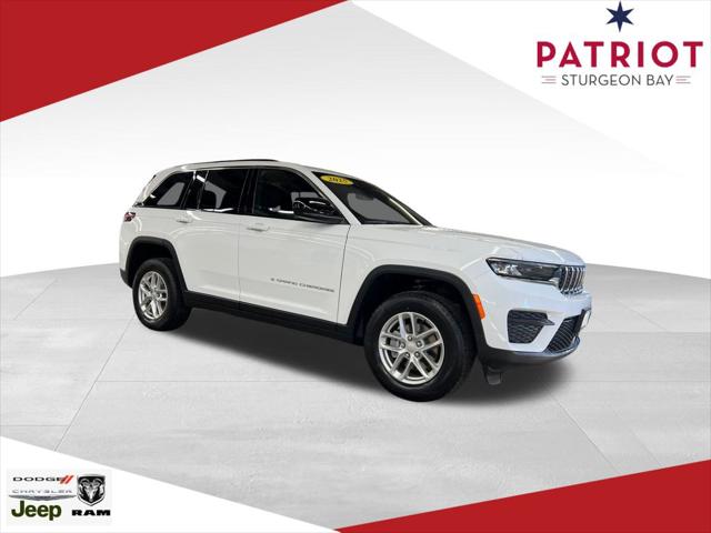 2025 Jeep Grand Cherokee GRAND CHEROKEE LAREDO X 4X4