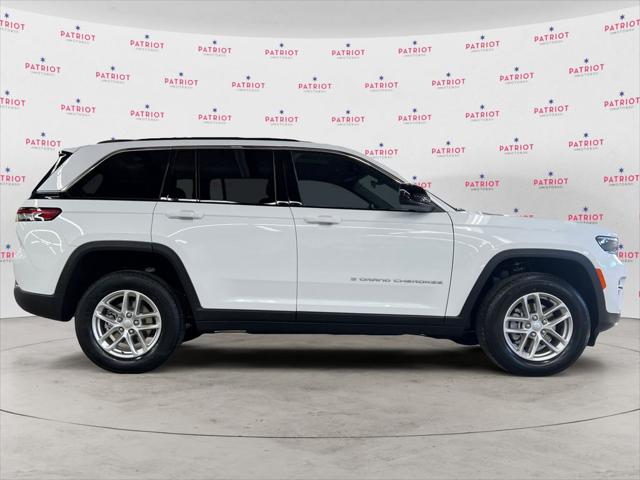 2025 Jeep Grand Cherokee GRAND CHEROKEE LAREDO X 4X4