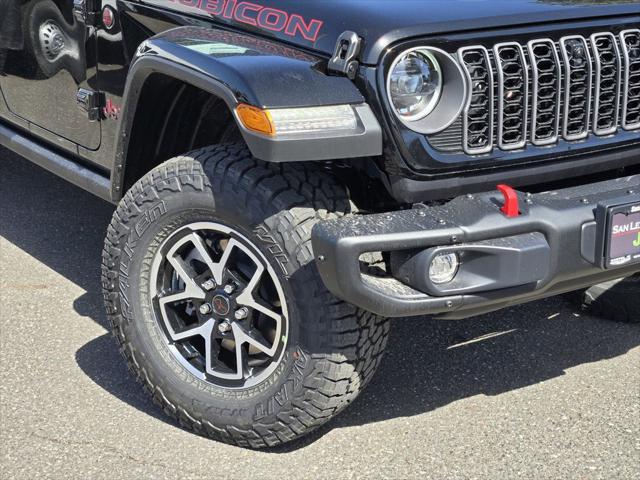 2025 Jeep Gladiator GLADIATOR RUBICON X 4X4