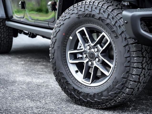 2025 Jeep Gladiator GLADIATOR MOJAVE X 4X4