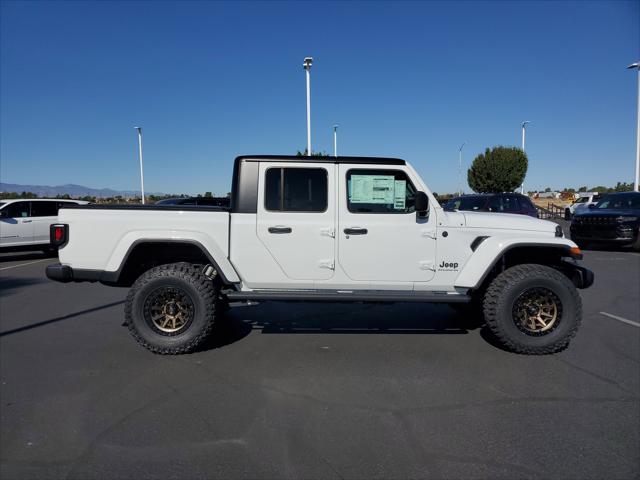 2025 Jeep Gladiator GLADIATOR SPORT S 4X4 2025 Jeep Gladiator GLADIATOR SPORT S 4X4