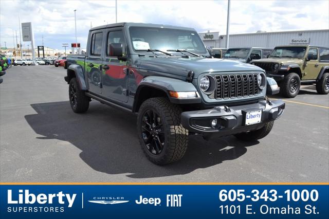 2025 Jeep Gladiator GLADIATOR NIGHTHAWK 4X4 2025 Jeep Gladiator GLADIATOR NIGHTHAWK 4X4