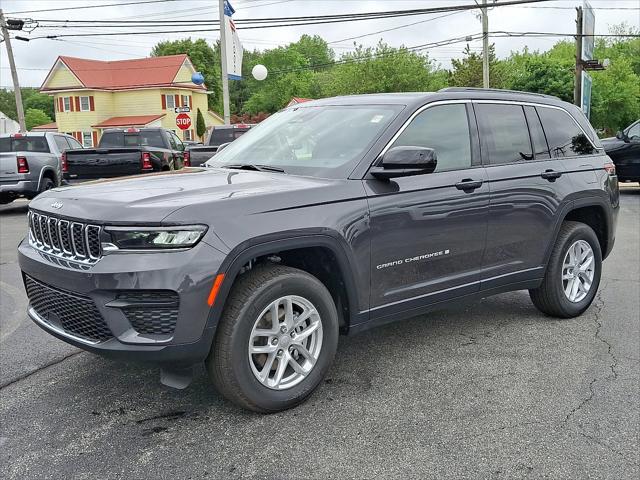 2025 Jeep Grand Cherokee GRAND CHEROKEE LAREDO X 4X4