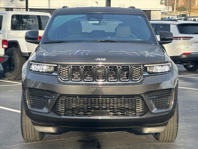 2025 Jeep Grand Cherokee GRAND CHEROKEE LAREDO 4X2