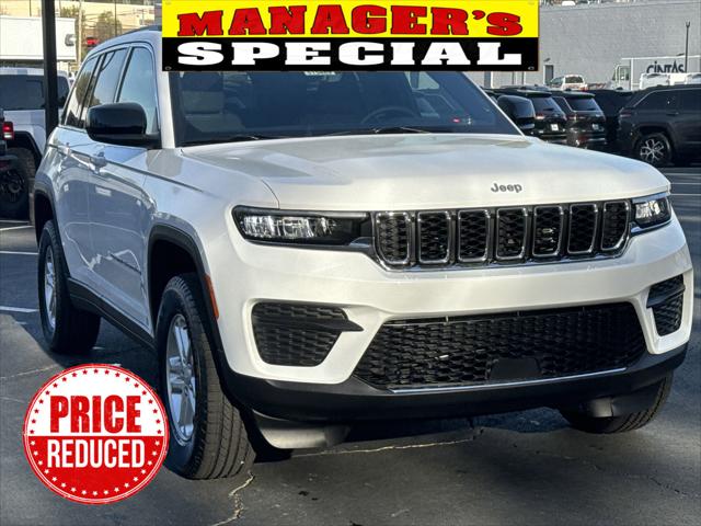 2025 Jeep Grand Cherokee GRAND CHEROKEE LAREDO 4X2