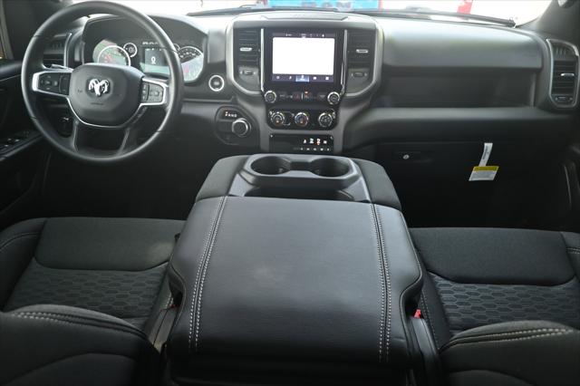 2025 RAM Ram 1500 RAM 1500 TRADESMAN QUAD CAB 4X2 64 BOX