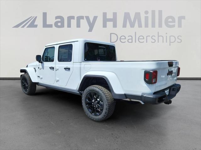 2025 Jeep Gladiator GLADIATOR NIGHTHAWK 4X4