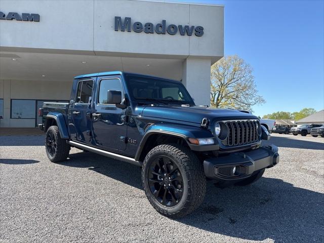 2025 Jeep Gladiator GLADIATOR NIGHTHAWK 4X4
