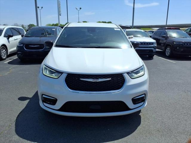 2025 Chrysler Pacifica PACIFICA SELECT