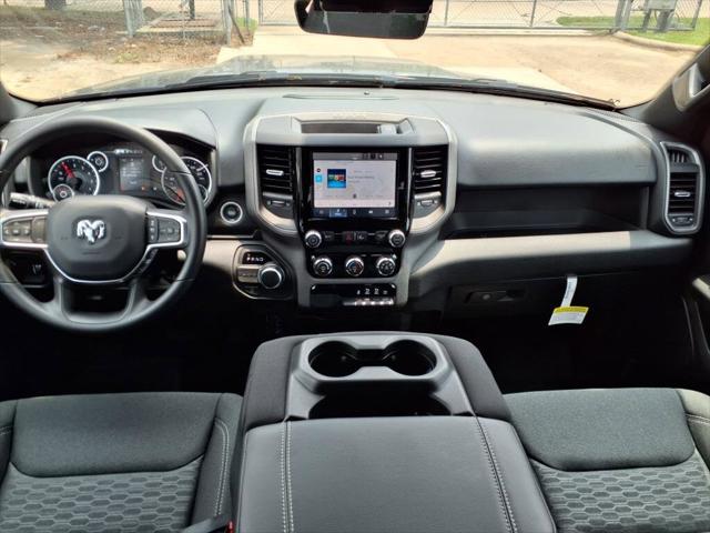 2025 RAM Ram 1500 RAM 1500 TRADESMAN QUAD CAB 4X2 64 BOX