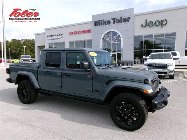 2025 Jeep Gladiator GLADIATOR NIGHTHAWK 4X4