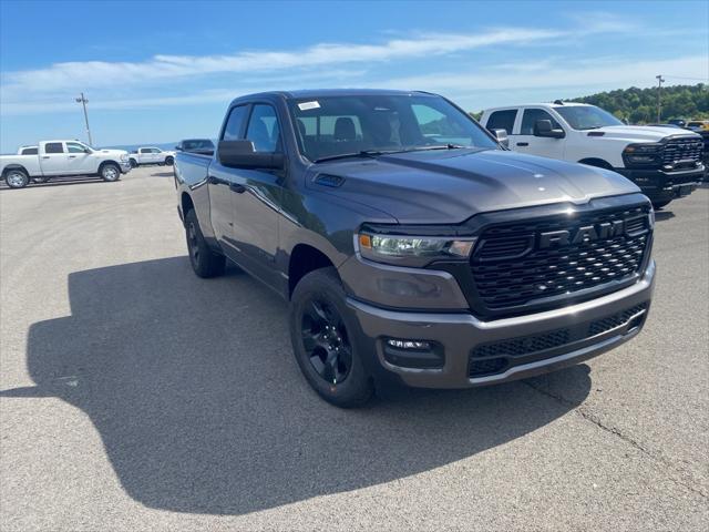 2025 RAM Ram 1500 RAM 1500 TRADESMAN QUAD CAB 4X2 64 BOX