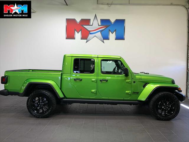 2025 Jeep Gladiator GLADIATOR NIGHTHAWK 4X4