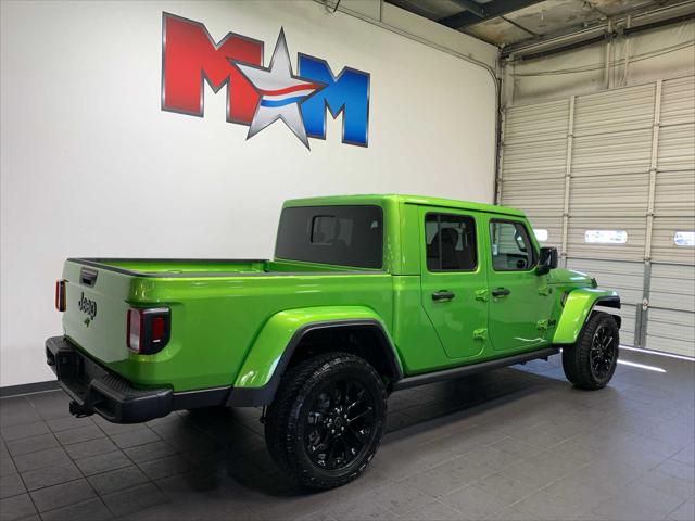 2025 Jeep Gladiator GLADIATOR NIGHTHAWK 4X4