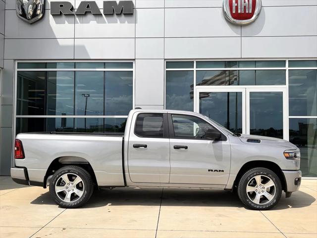 2025 RAM Ram 1500 RAM 1500 TRADESMAN QUAD CAB 4X2 64 BOX