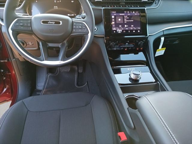 2025 Jeep Grand Cherokee GRAND CHEROKEE LAREDO X 4X2