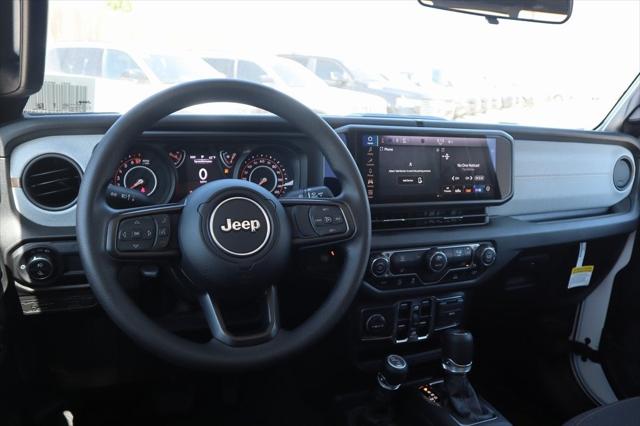 2025 Jeep Gladiator GLADIATOR NIGHTHAWK 4X4