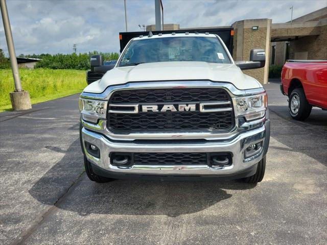 2024 RAM Ram 5500 Chassis Cab RAM 5500 TRADESMAN CHASSIS REGULAR CAB 4X4 84 CA 2024 RAM Ram 5500 Chassis Cab RAM 5500 TRADESMAN CHASSIS REGULAR CAB 4X4 84 CA