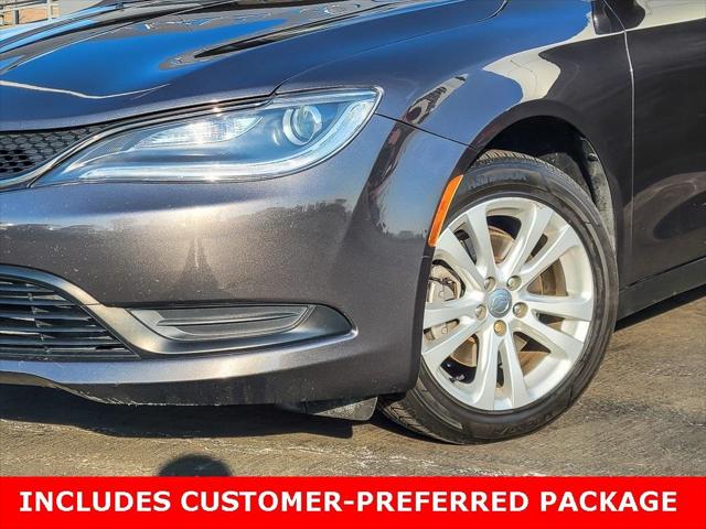 2017 Chrysler 200 Touring
