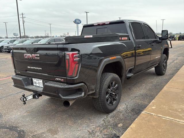 2024 GMC Sierra 2500HD 4WD Crew Cab Standard Bed AT4