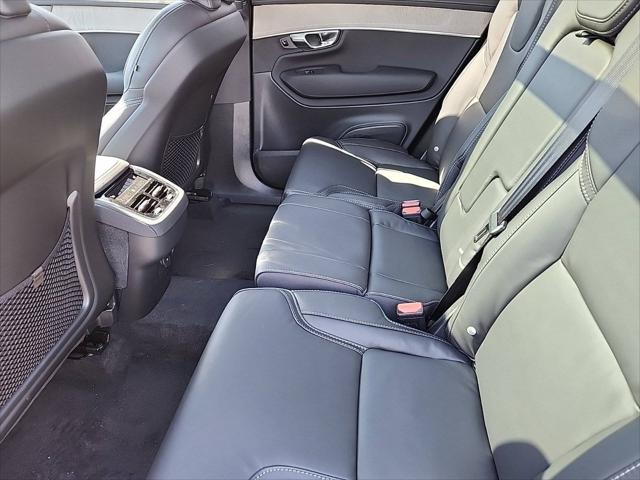 2025 Volvo XC90 B6 Ultra