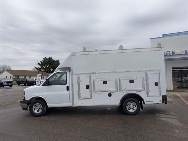 2025 Chevrolet Express Cutaway Work Van