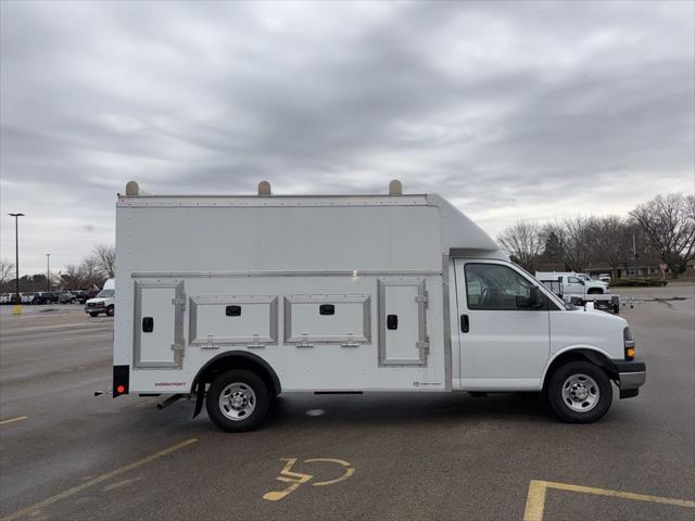 2025 Chevrolet Express Cutaway Work Van