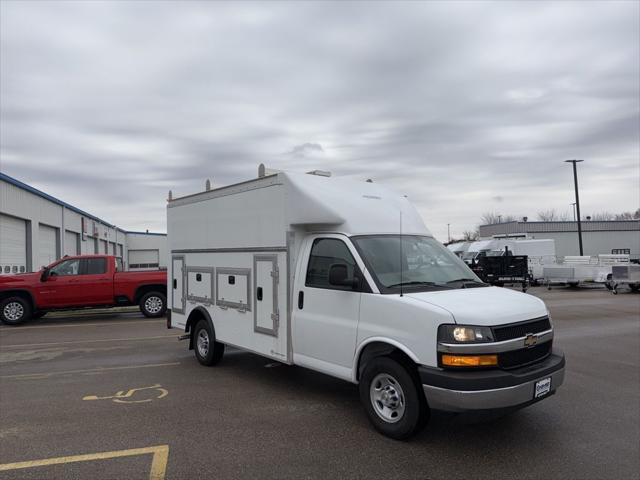 2025 Chevrolet Express Cutaway Work Van
