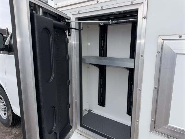 2025 Chevrolet Express Cutaway Work Van