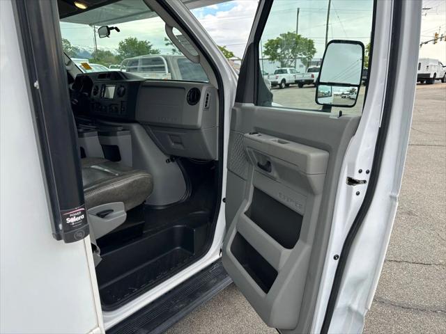 2022 Ford E-450 Cutaway 3250LE