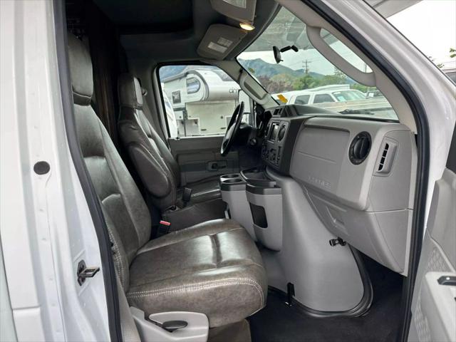 2022 Ford E-450 Cutaway 3250LE