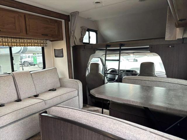 2022 Ford E-450 Cutaway 3250LE