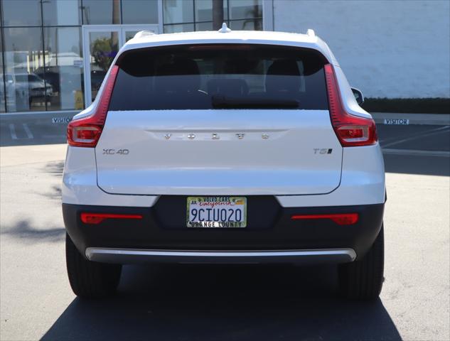 2022 Volvo XC40 T5 Inscription