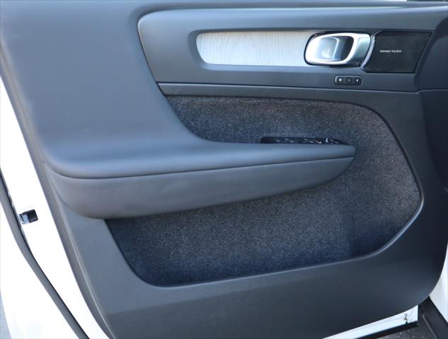 2022 Volvo XC40 T5 Inscription