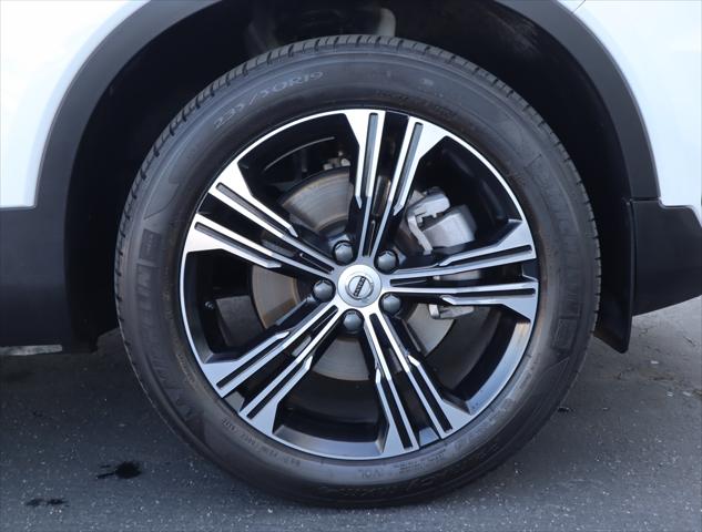 2022 Volvo XC40 T5 Inscription