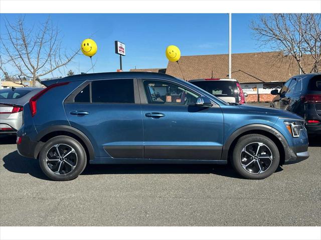 2025 Kia Niro Plug-In Hybrid EX