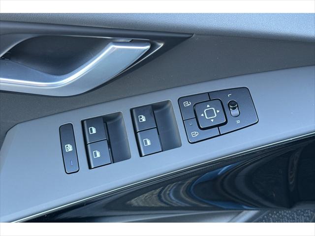 2025 Kia Niro Plug-In Hybrid EX