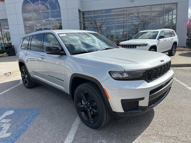 2025 Jeep Grand Cherokee GRAND CHEROKEE L ALTITUDE 4X4 2025 Jeep Grand Cherokee GRAND CHEROKEE L ALTITUDE 4X4