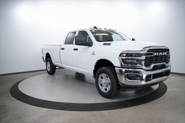 2025 RAM Ram 3500 RAM 3500 TRADESMAN CREW CAB 4X4 8 BOX