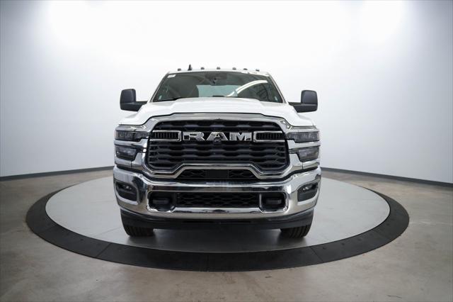 2025 RAM Ram 3500 RAM 3500 TRADESMAN CREW CAB 4X4 8 BOX
