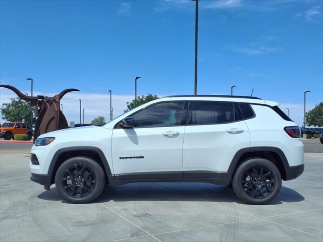 2025 Jeep Compass COMPASS LATITUDE 4X4