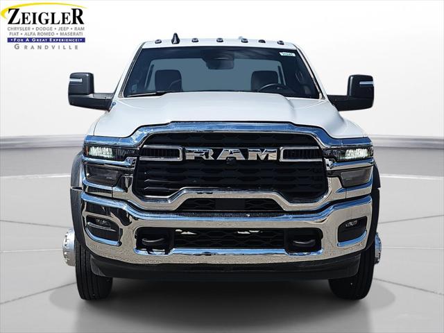 2025 RAM Ram 5500 Chassis Cab RAM 5500 TRADESMAN CHASSIS REGULAR CAB 4X2 120 CA